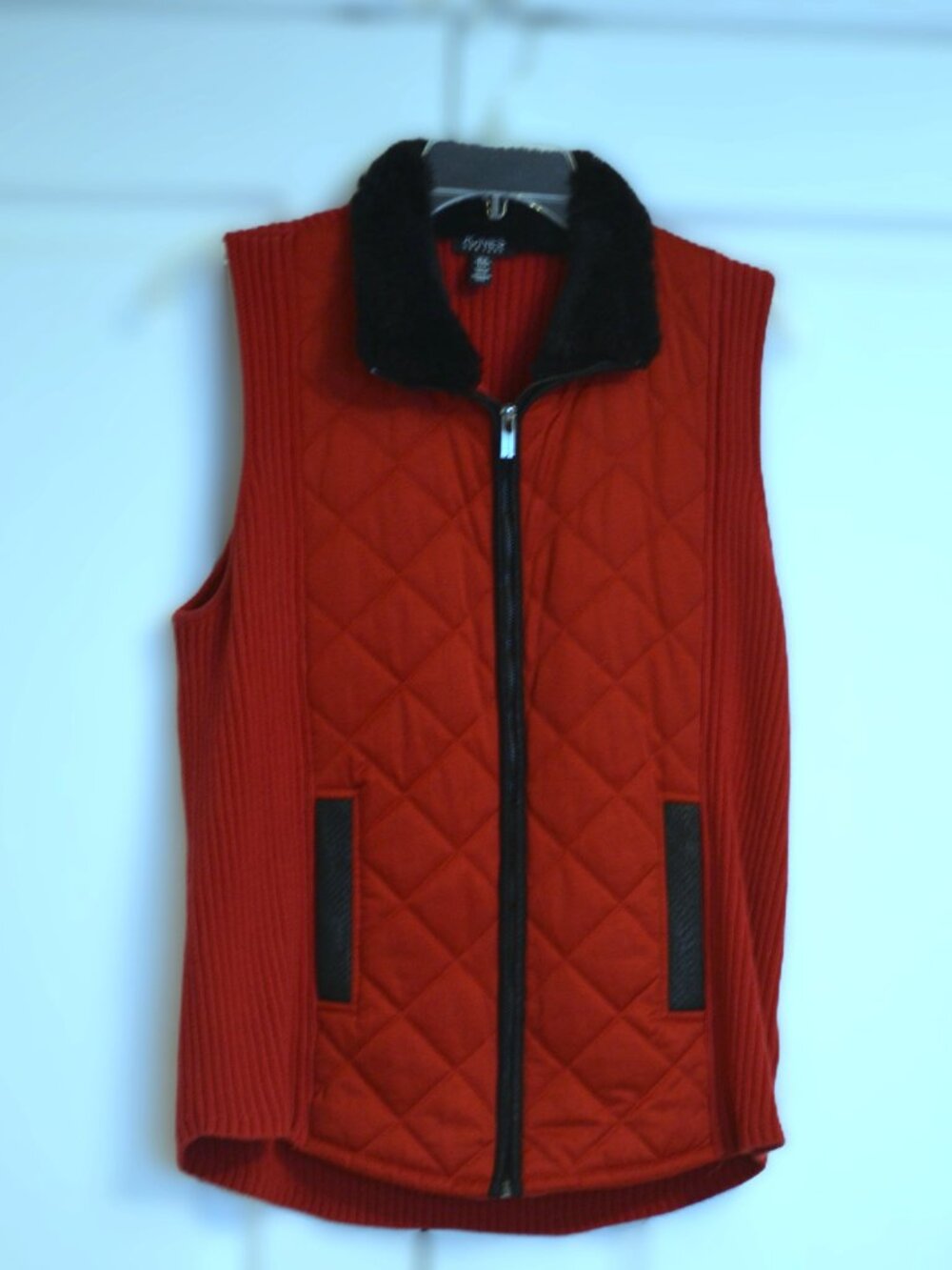 Jones New York Red Vest Black Faux Fur Collar Size M